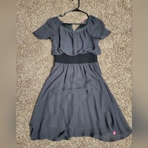 Flowy grey dress